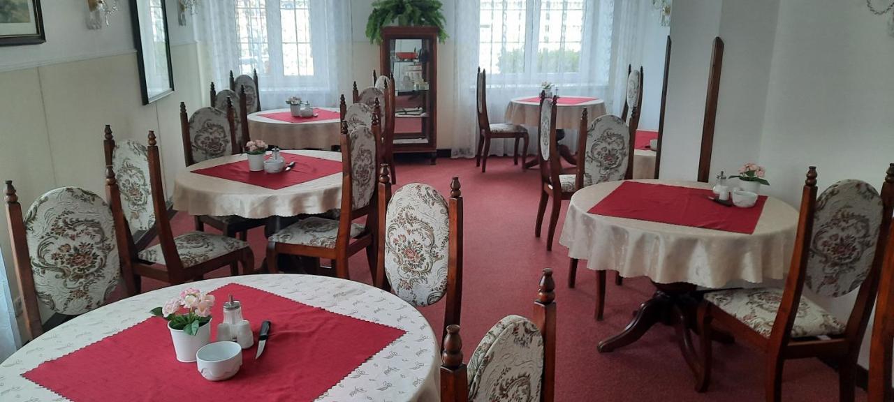 Excellent Romantic Прага Екстериор снимка